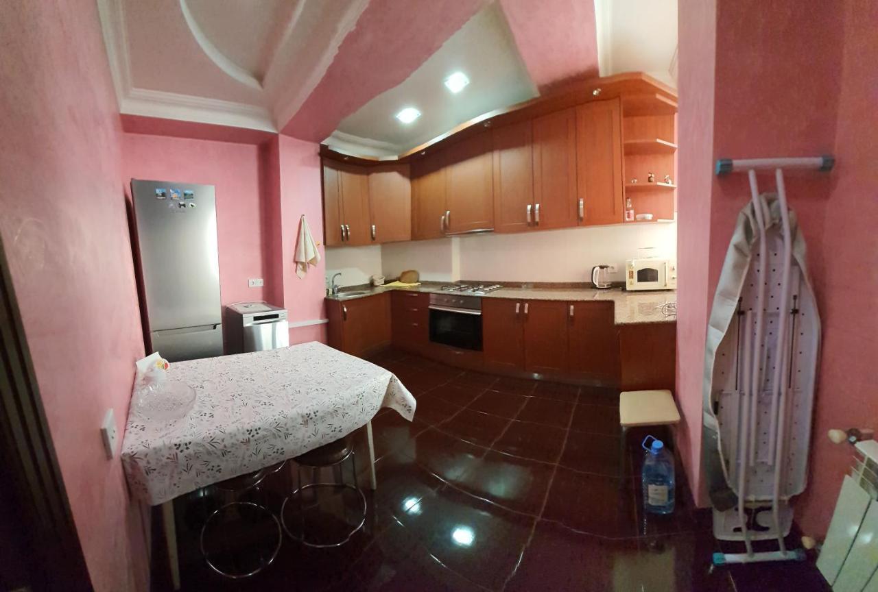 Appartments In Batumi Esterno foto