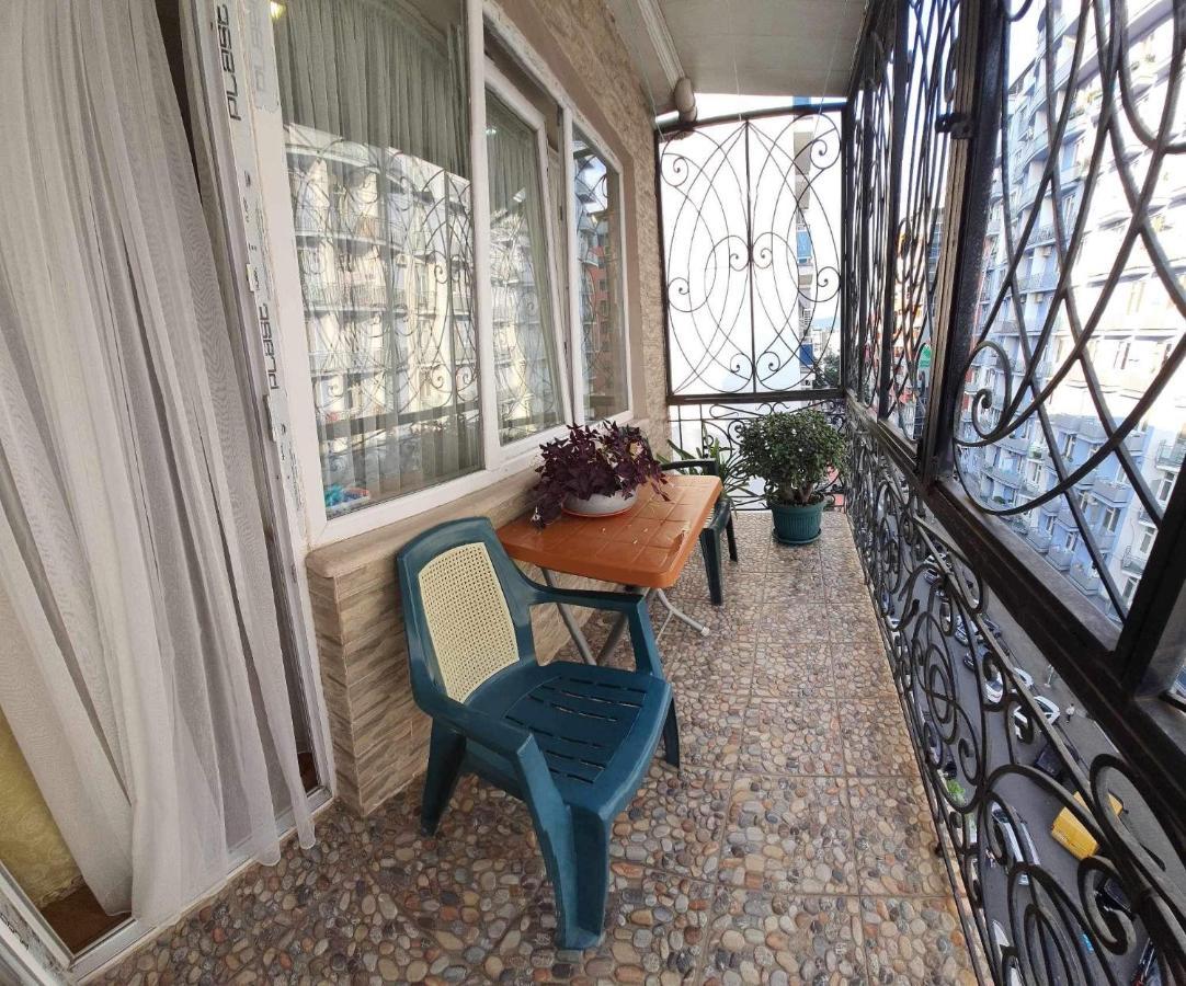 Appartments In Batumi Esterno foto